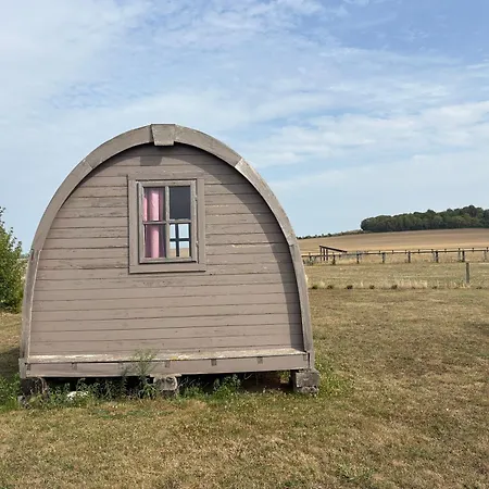 Terres Du Calvados בית חווה *